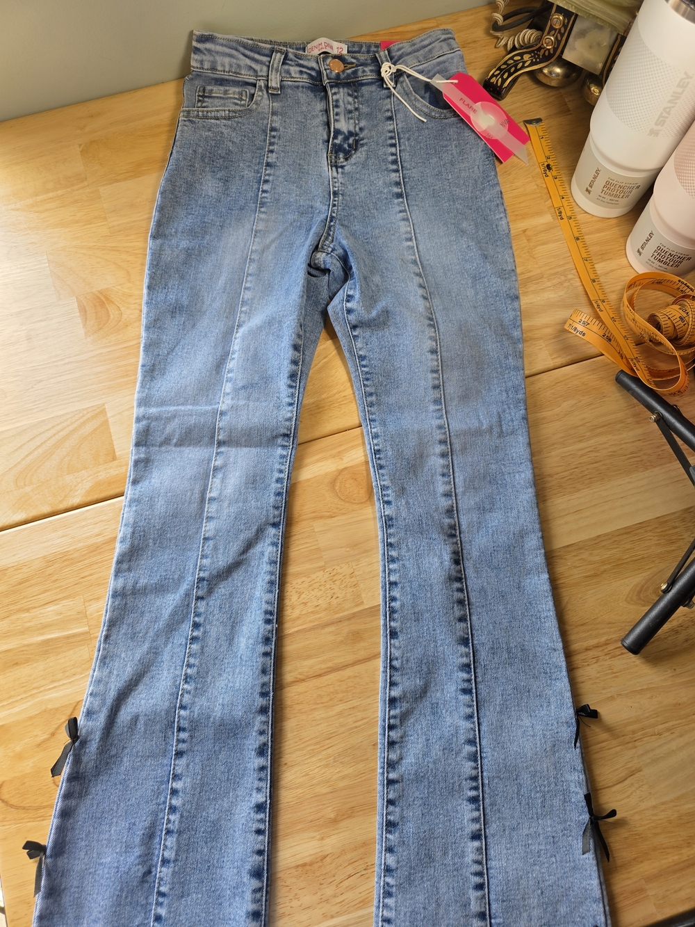 NWT Denim Diva Bow Detail Girls Jeans - Picture 2 of 6
